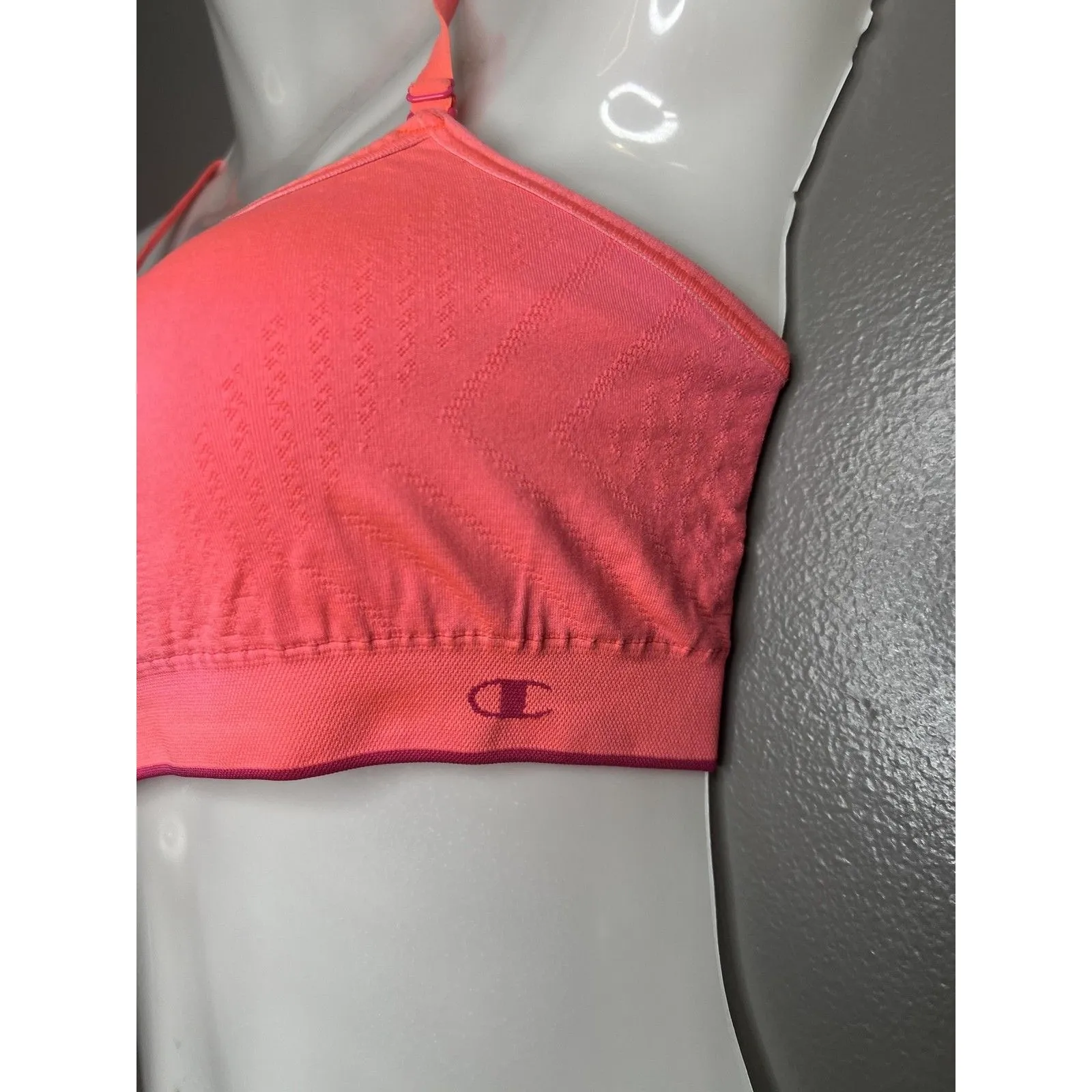 Champion Sports Bra Womens Small Pink Double Dry Seamless Strappy Racerback - Image 2