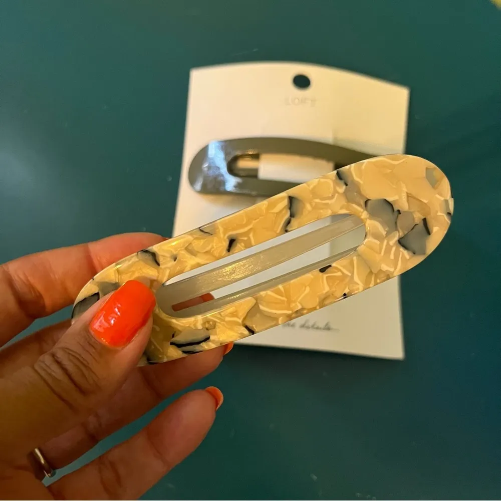 Loft  Giant Hair Clip Set - Image 2