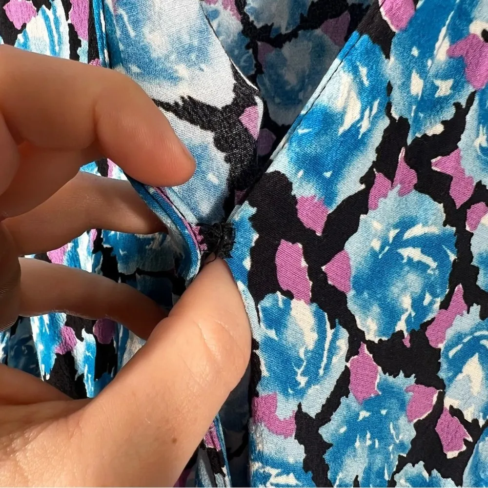 Zara Blue Floral Belted Faux Wrap Dress BLOGGER FAVORITE Size Small - Image 11