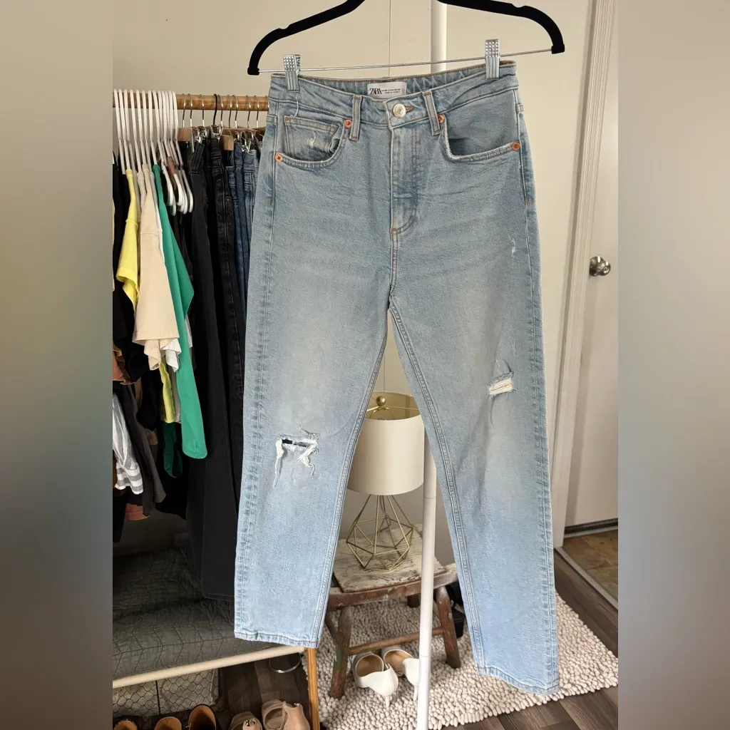 Zara Light‎ Wash Distressed Mom Jeans - Image 5