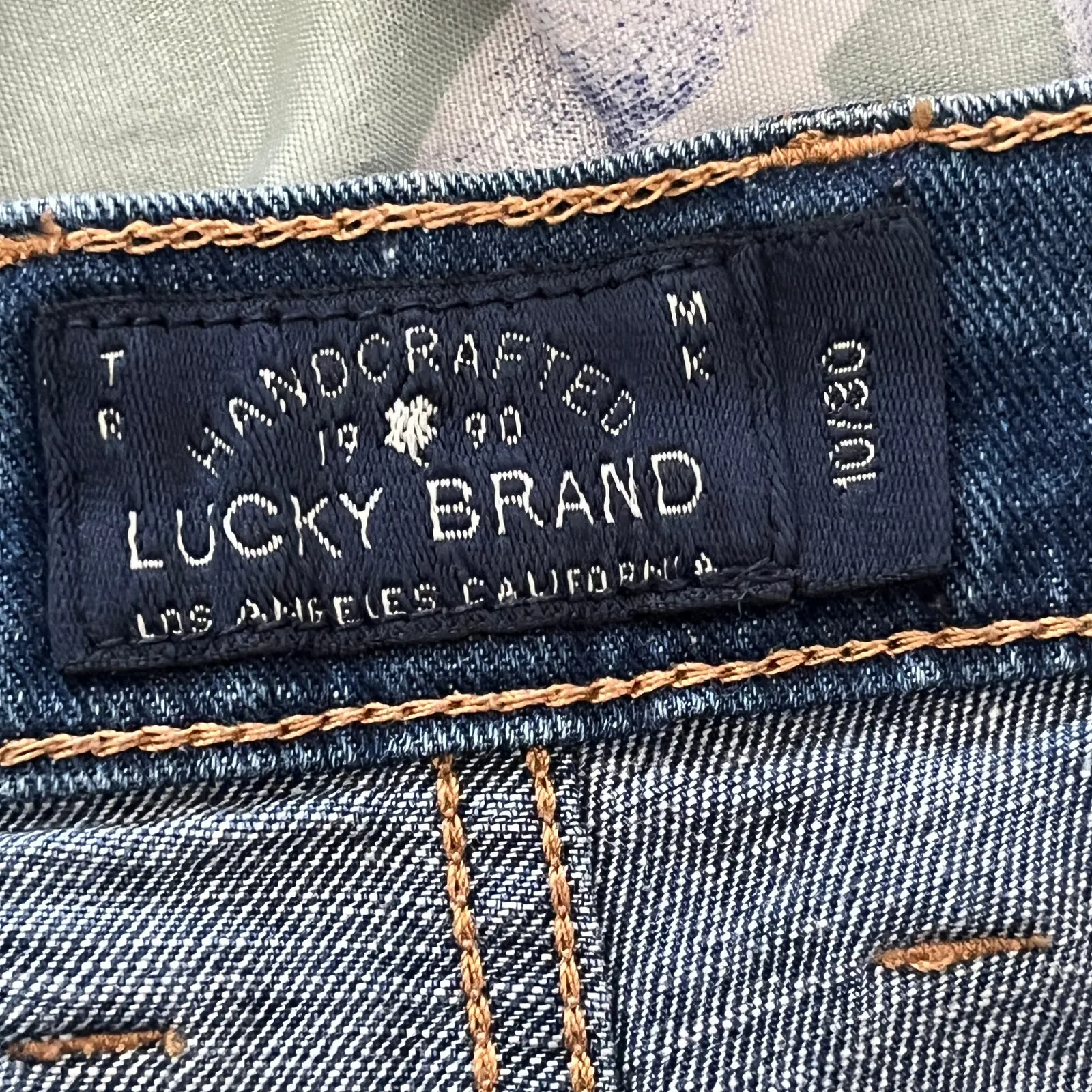 Lucky Brand Women's Cutoff Patch Pocket Jean Shorts Size 10 Zip Fly Denim - Image 3