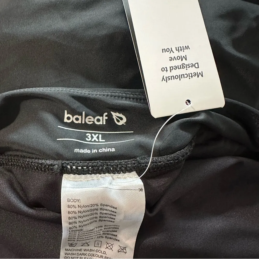 Baleaf women's size 3XL black bathing suit skort, nwt - Image 6