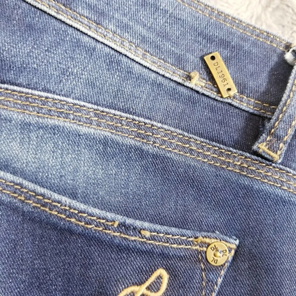 DL1961 Angel Mid Rise Skinny Ankle Jeans - Image 4