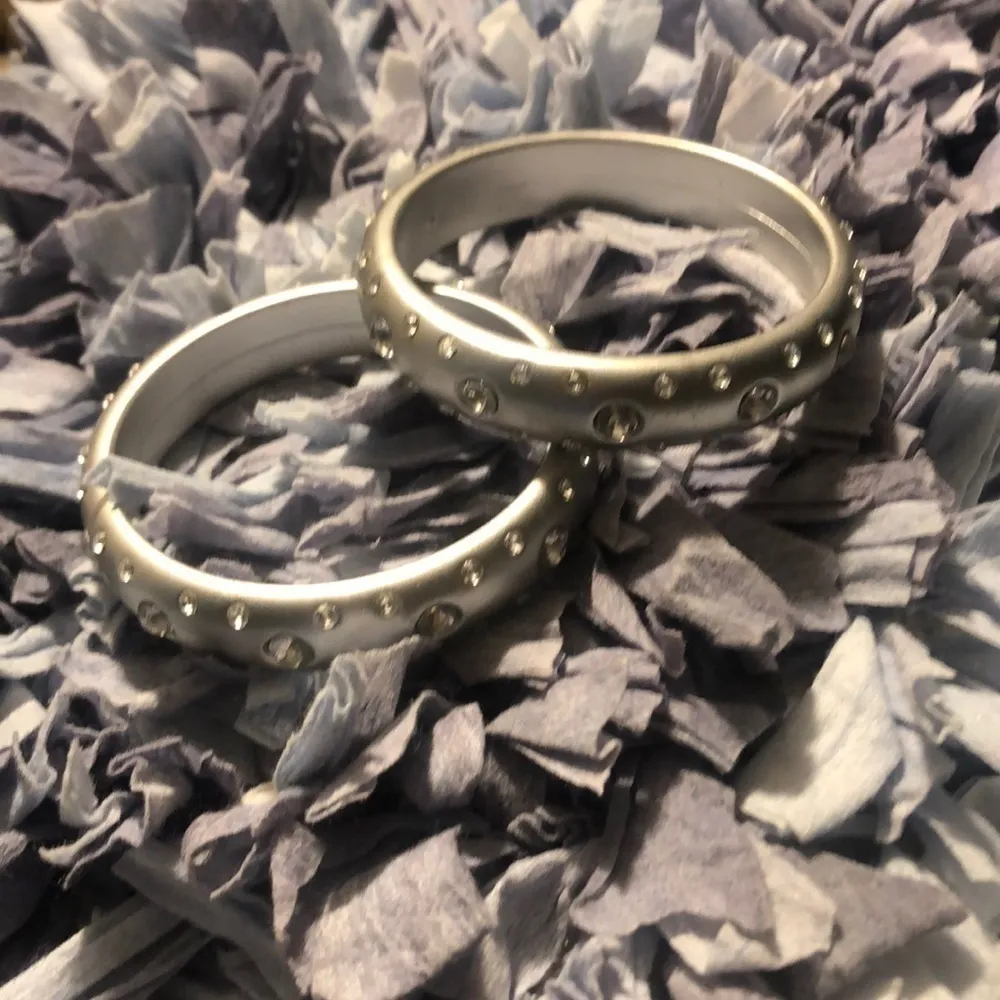 Bracelets silver tone with clear studs - Image 2