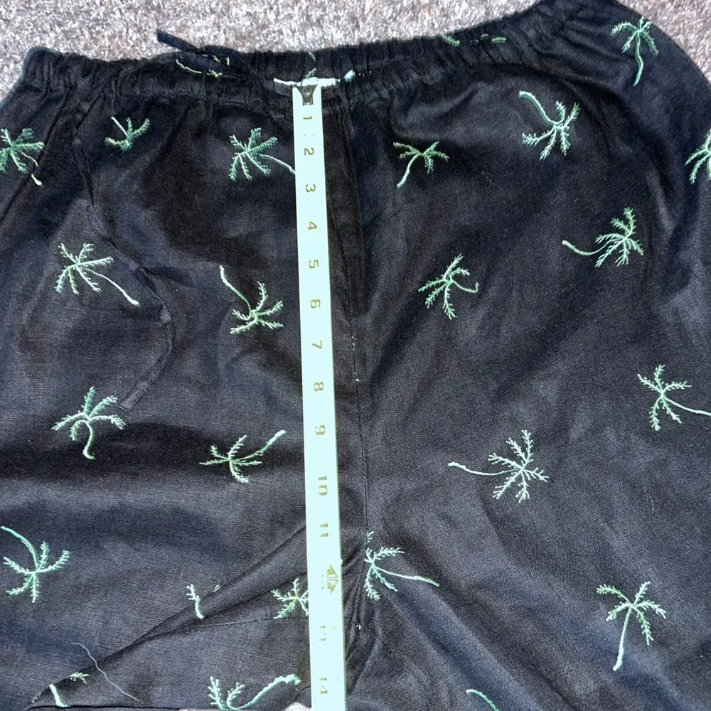 Dressbarn women’s navy blue palm tree linen capris Sz 14W - Image 6