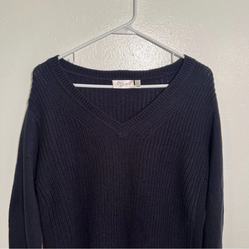 RD Style Josslyn V-Neck Sweater Navy Blue M - Image 4