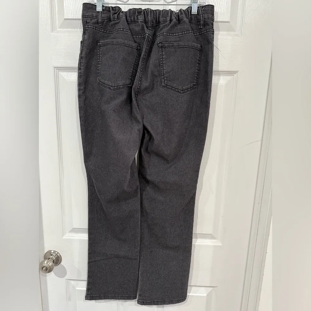 🎄Basic edition Classic Straight Black Jeans Size 10 - Image 2