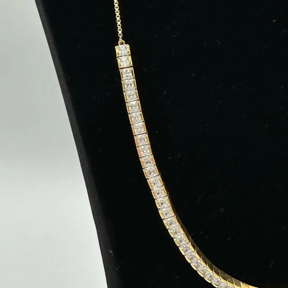 Henri Bendel Square Cut Princess Rhinestone Gold Tone Adjustable Necklace Choker - Image 2