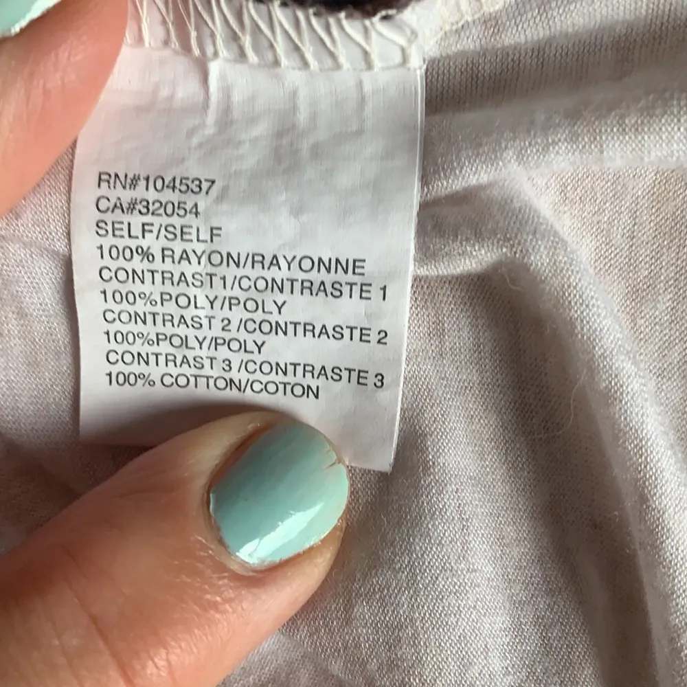 Anthropologie Tiny Brand Sima 3/4 sleeve V-neck Aztec Print Top Blouse Sz S - Image 6