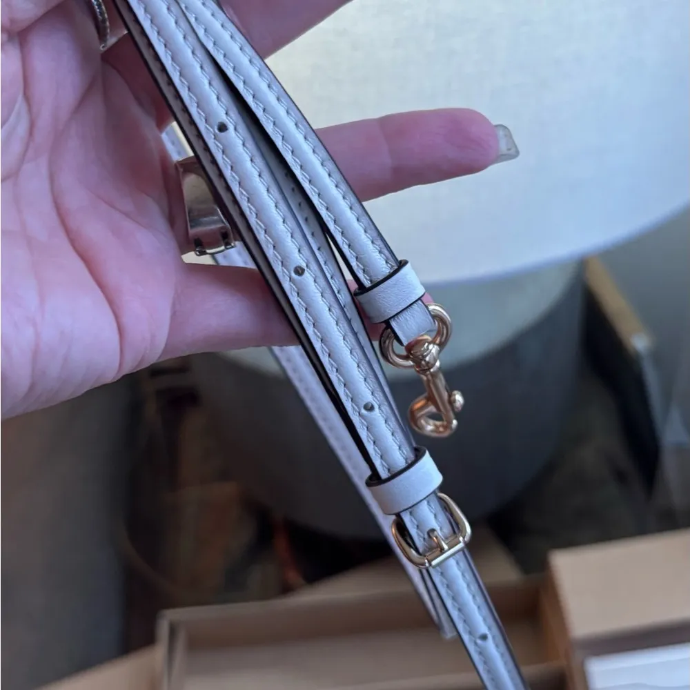 Authentic COACH Smooth glitter stars  flap crossbody with a card holder set - Image 16