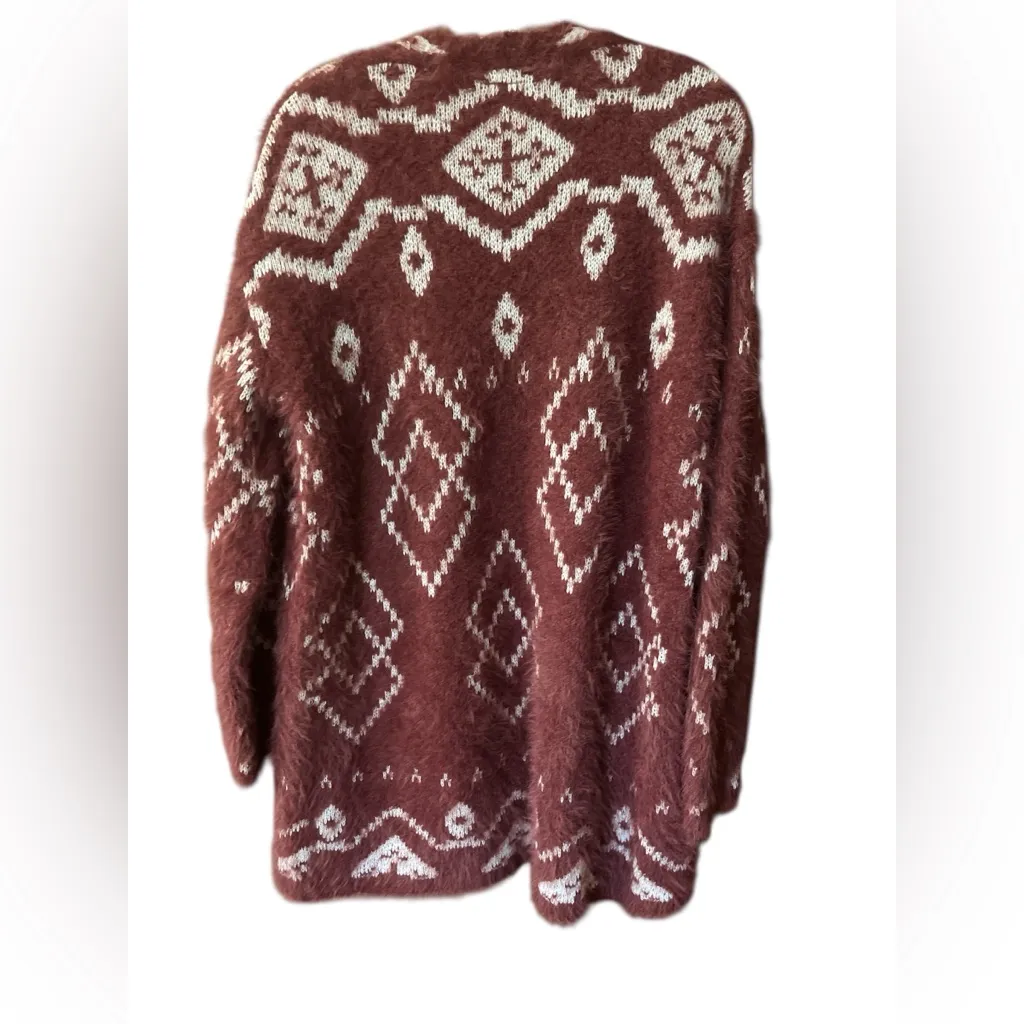 Lee Brown and White Patterned Cardigan - Image 2