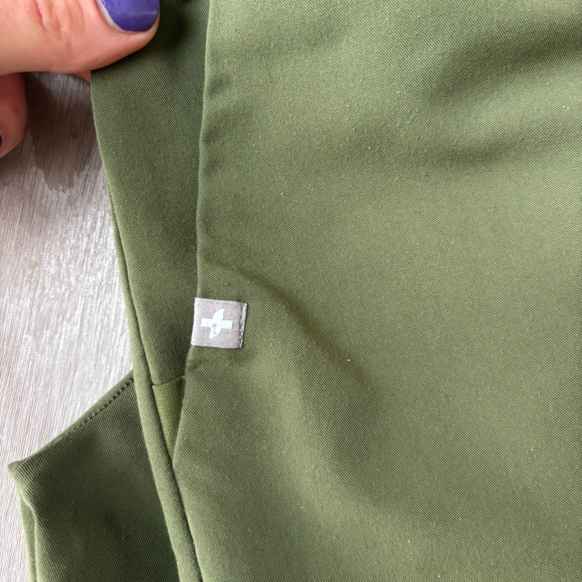 FIGS Olive Green Scrub Joggers – Size XS Tall - Image 4