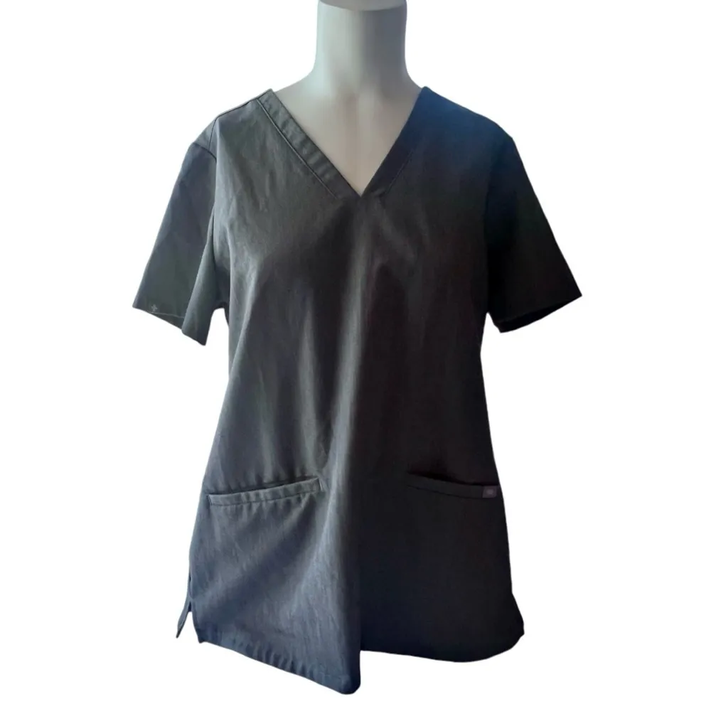 Figs Casma Three Pocket Scrub Top Size Small Graphite Womens… - Image 9
