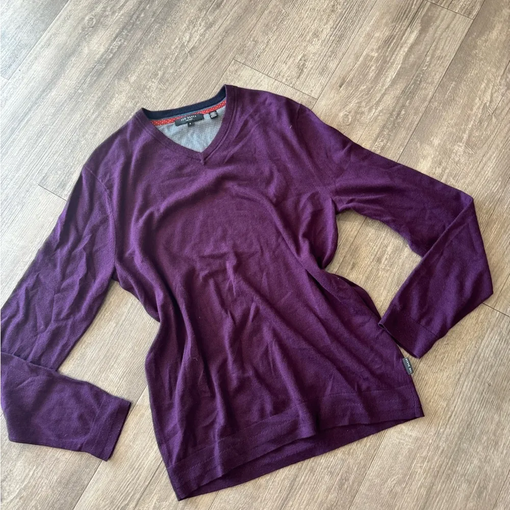 TED BAKER purple crew sweater 🌷 - Image 4