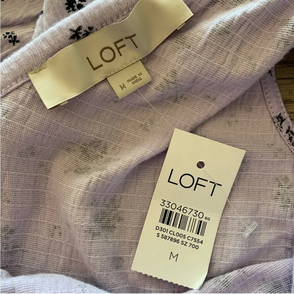 NWT LOFT Purple Floral Crinkle Ruffle Double V Top M - Image 12