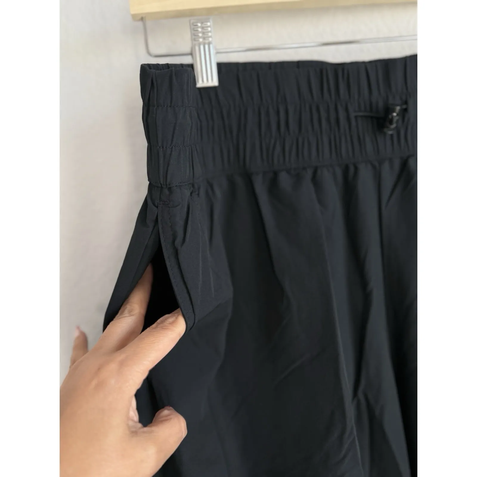 JoyLab Pants Women Size M Black Mid Rise Woven Cargo Cinched Drawstring Athletic - Image 4