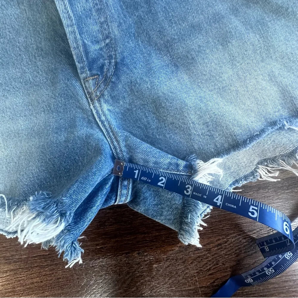 RE/DONE Revolve Hight Rise Buttoned Fly Shorts size 31 Pristine Condition - Image 5