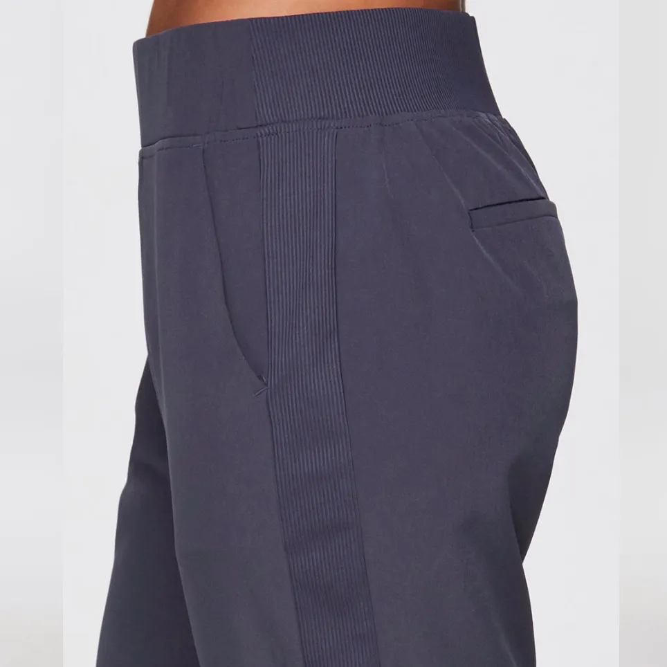 Quince Active Pull on‎ Ribbed Side Stretch Pant Navy Blue Size Small - Image 2