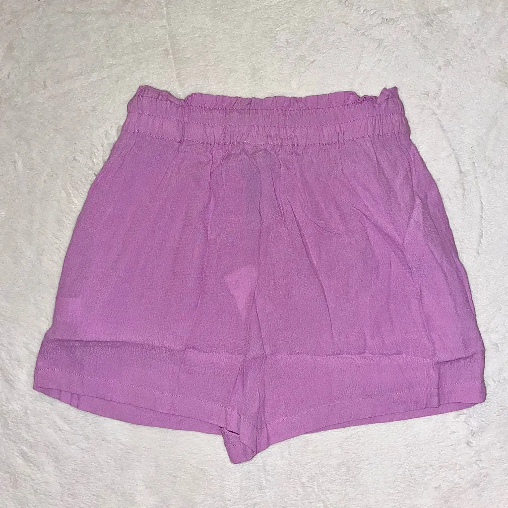 NWT Planet Blue Life Cassandra High Waisted Shorts in Lilac size XS - Image 4