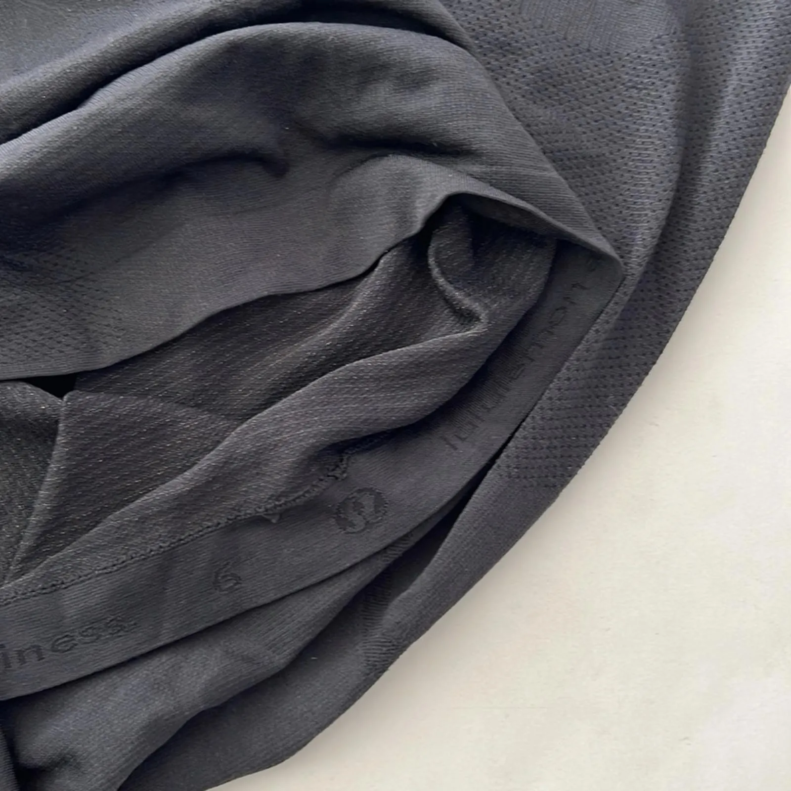 Lululemon Swiftly Racerback Workout Tank Top Black Size 6 - Image 7