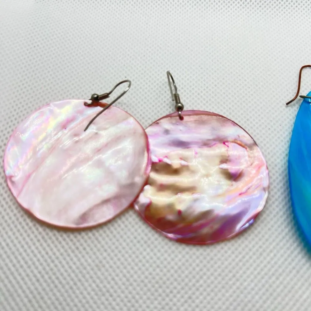 VTG 2 Pairs of Pierced Earrings 1980s Colored Abalone MOP Large Disk & Tear Drop Pink - Image 6