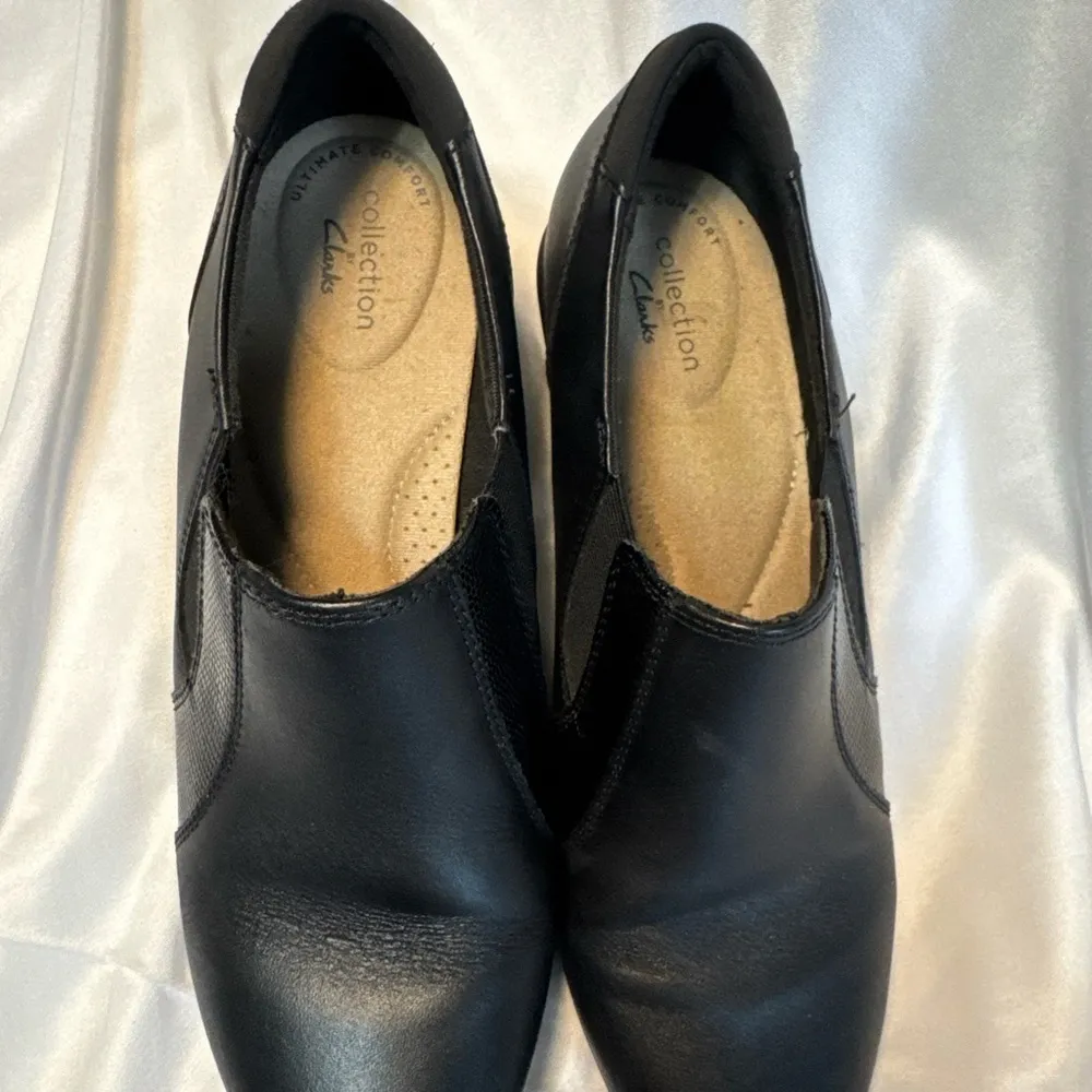 Clark's Emslie Chelsea Loafer SlipOn 7.5 W - Image 3