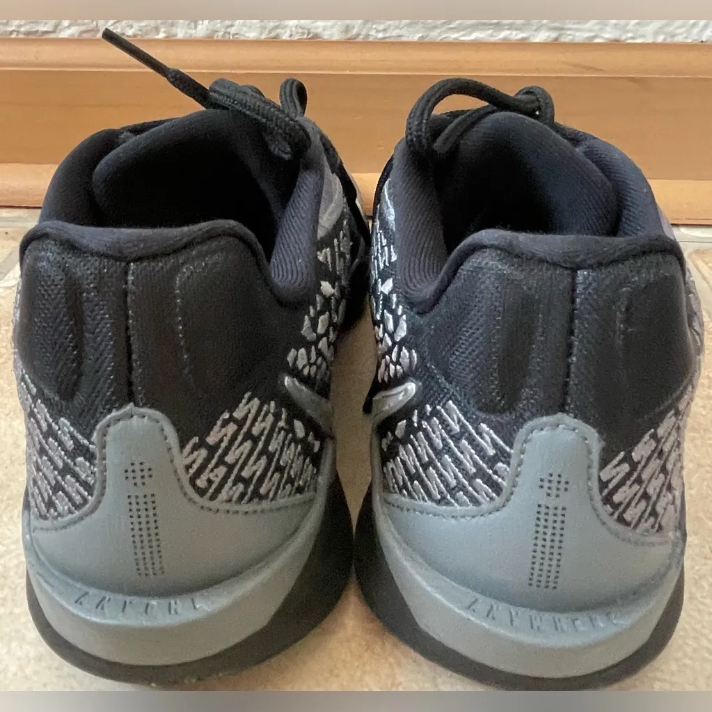 Nike Sabrina 2 Black/Metallic Silver Basketball / Athletic Sneakers; size 9.5 - Image 4