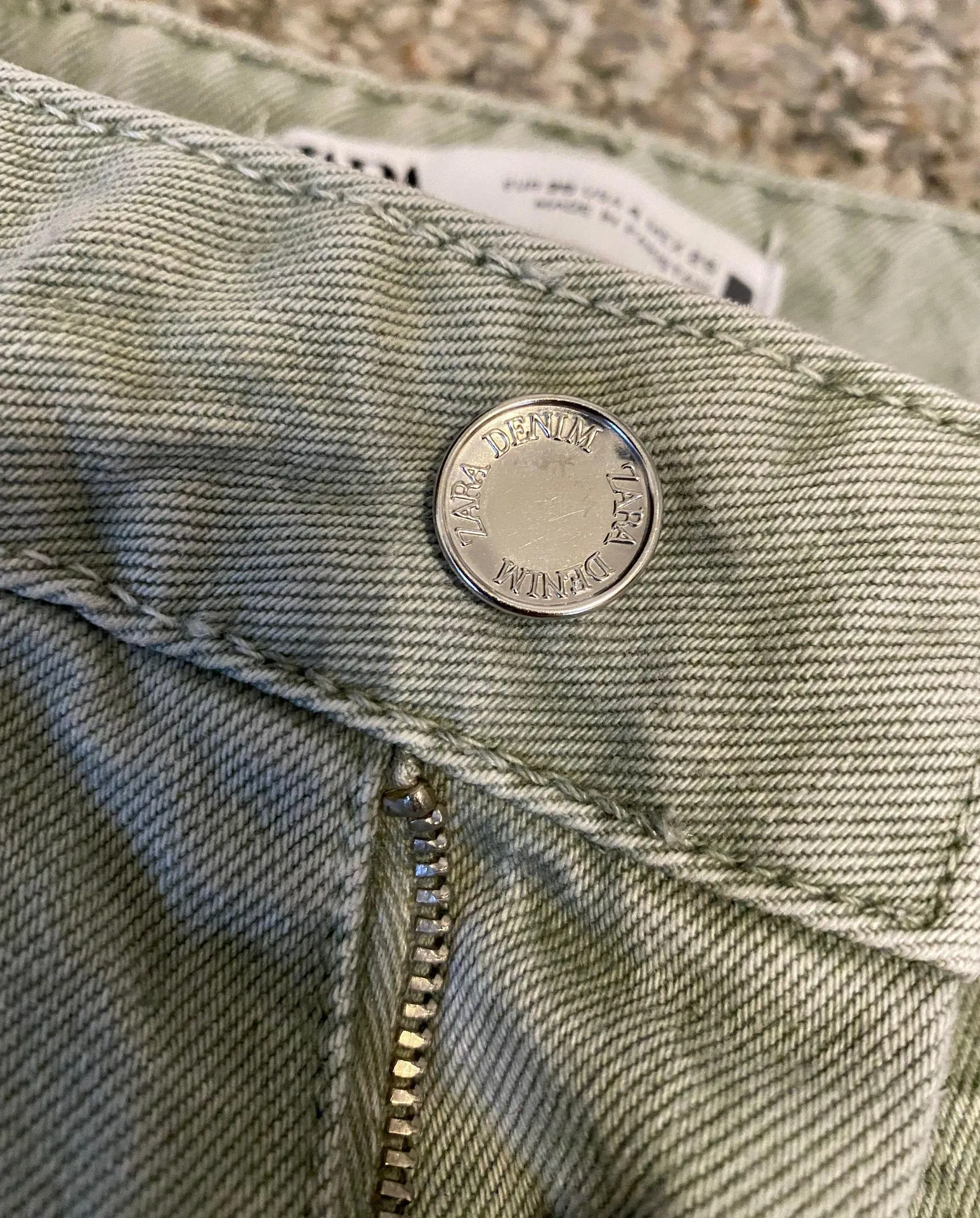 Distressed Jeans - Image 5