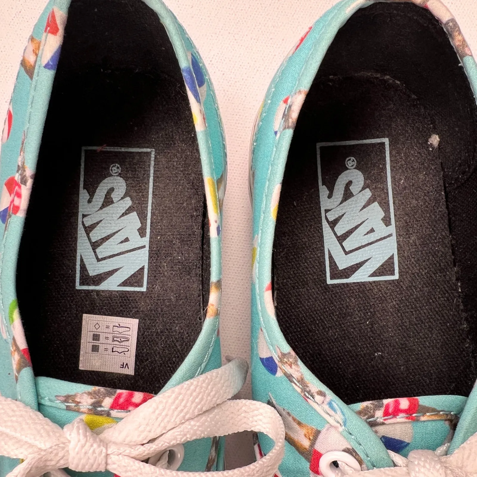 Vans Turquoise Cats Swimming Pool Beach Low Rise Lace Canvas Sneakers Size 6.5 - Image 6