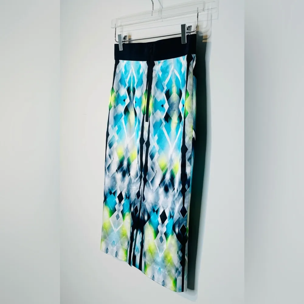 Milly Satin Diamond Stain Glass Blue Green Print Midi Pencil Skirt Size 4 - Image 6