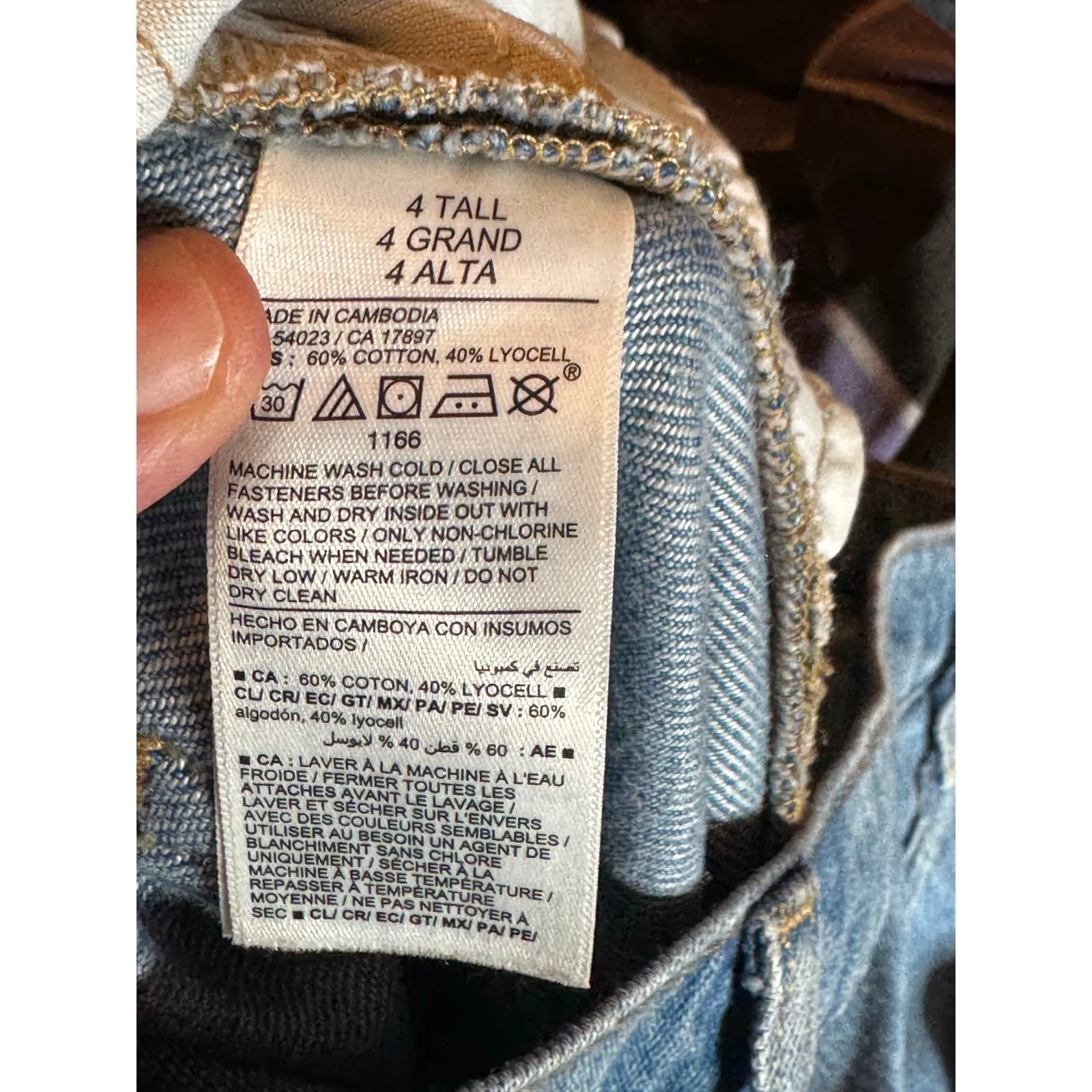 Old Navy Drapey Denim Jeans Women’s 4 Tall High Rise Wide Leg - Image 8