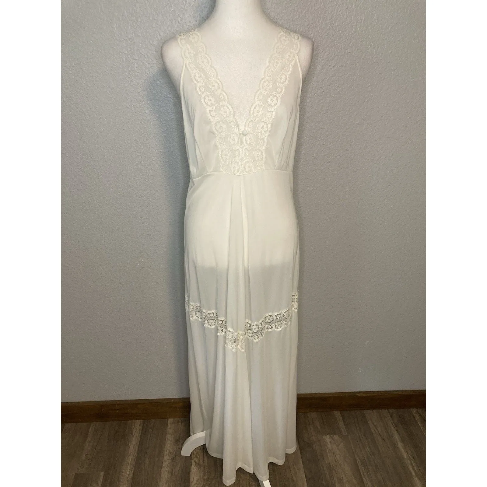Vintage Night Gown Robe Womens M 14/16 White Lace Nylon Long Peignoir Set Bridal Size M - Image 8