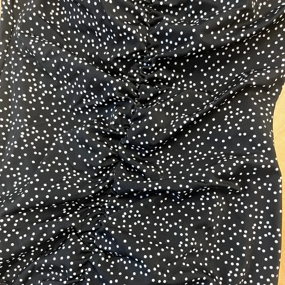 LE COVE NWOT One Piece Black & White Polka Dot Modest Pin Up Style Size 10 - Image 3