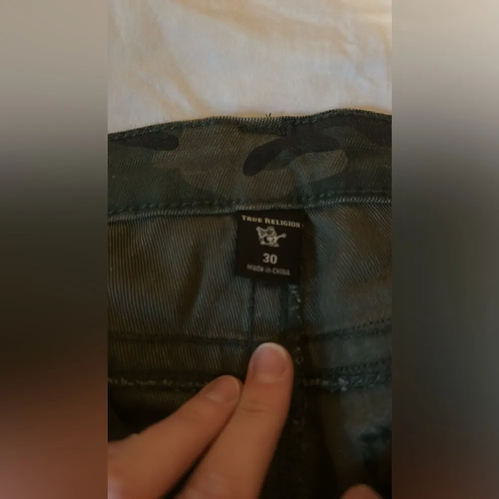 NWT True religion camo HALLE midrise super skinny Jeans - Image 7