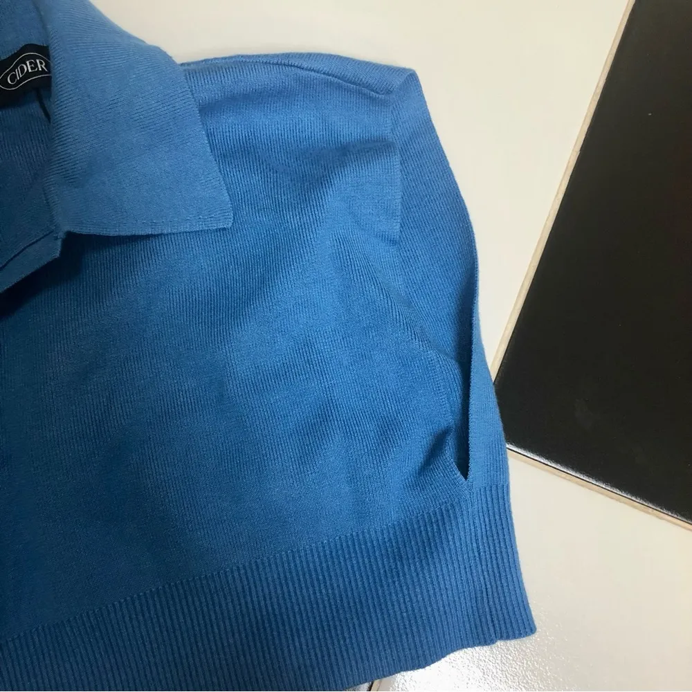 NWOT  Sleeveless Polo Crop Top Shirt Collared Tank Oversized Vest sz Small - Image 3