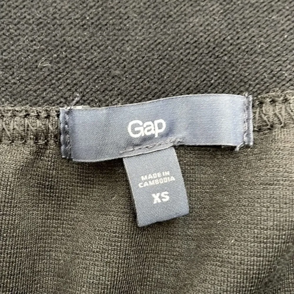 Gap Black Pleated Mini Skirt - Image 4