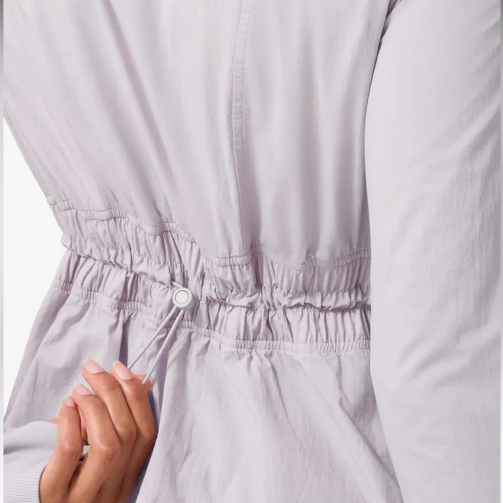 12. Lululemon Sights Seen Jacket size 4 in chrome - Image 3