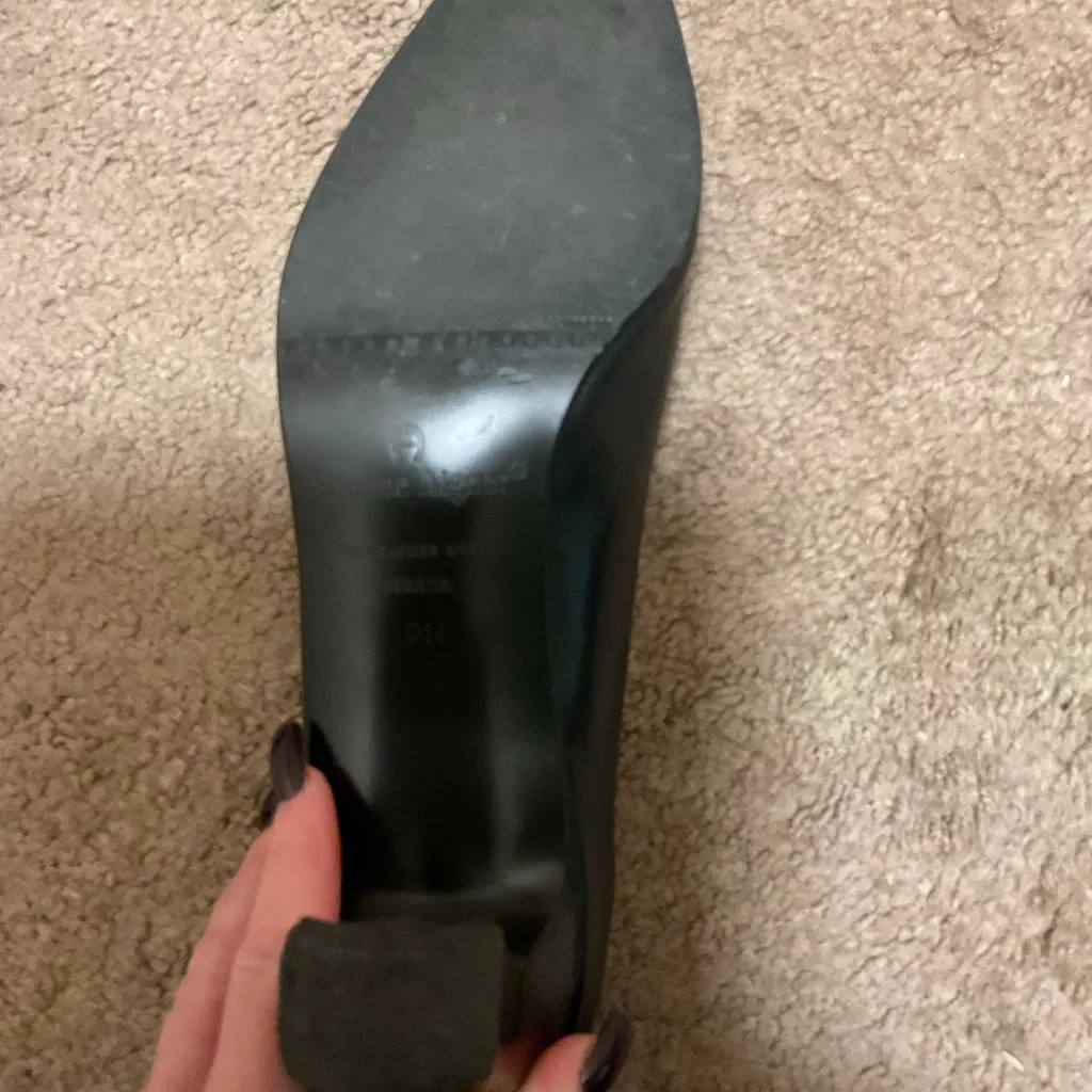 Etienne Aigner Black Leather/Patent Leather Strada Pump Size 9M - Image 6