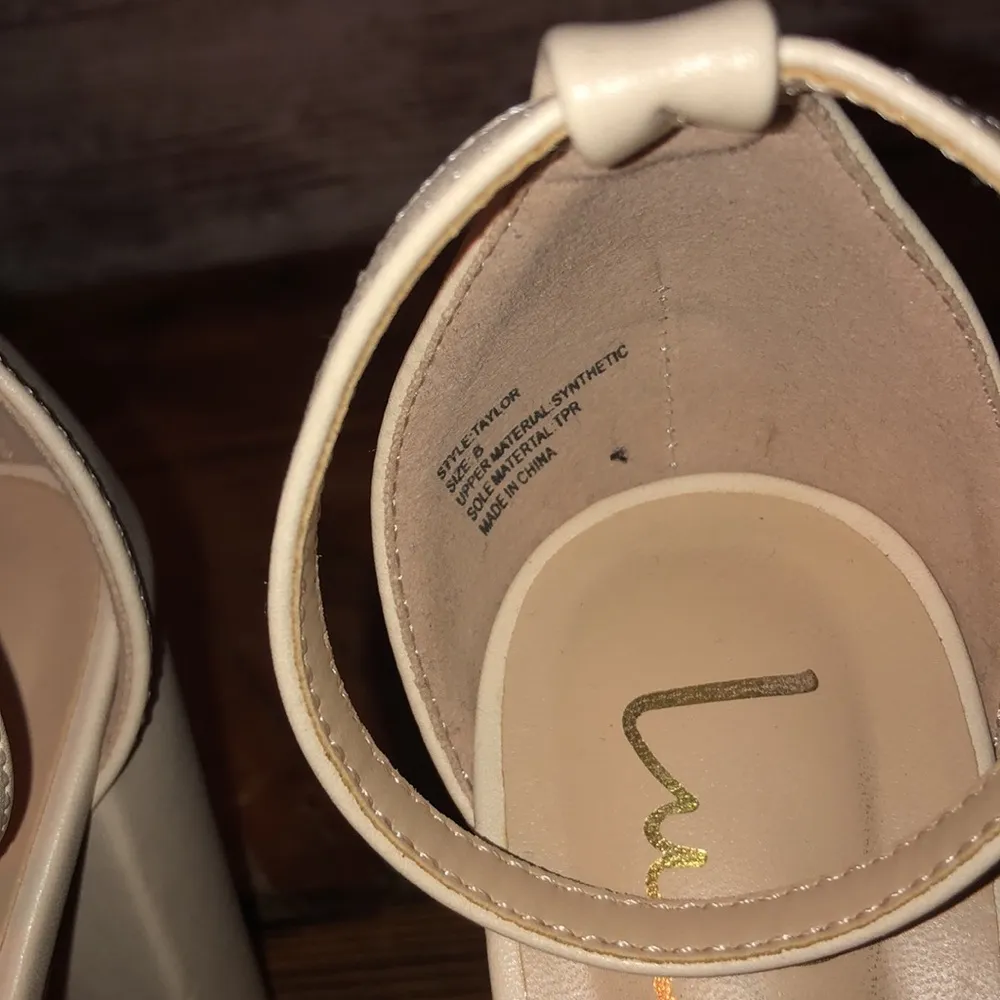 Lulus  Taylor Off White Ankle Strap Heels size 8 wedding bridal bridesmaids shoes - Image 5