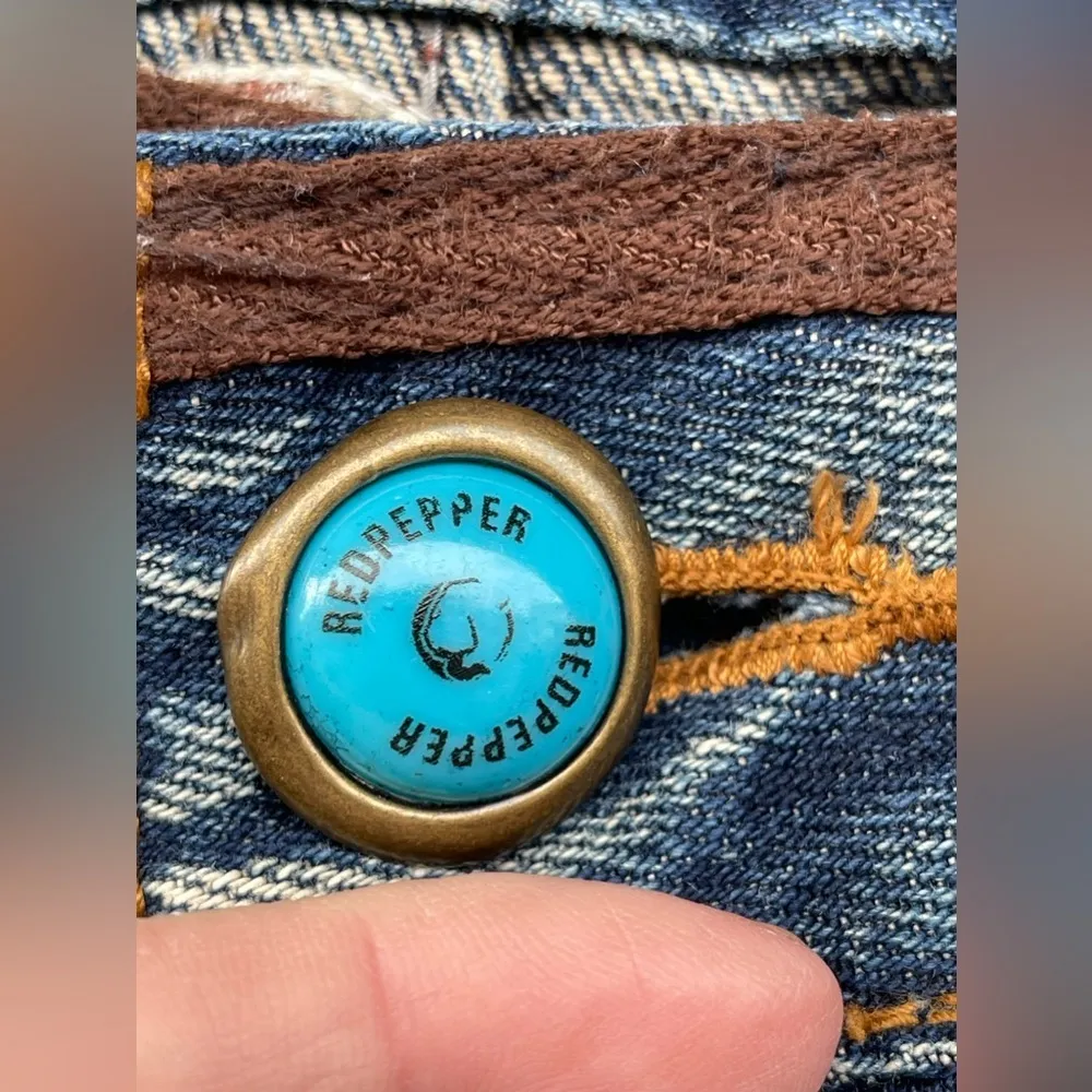 Red Pepper Y2K Embroidered Denim Pants Boot Cut Low Rise size 24 Blue - Image 4