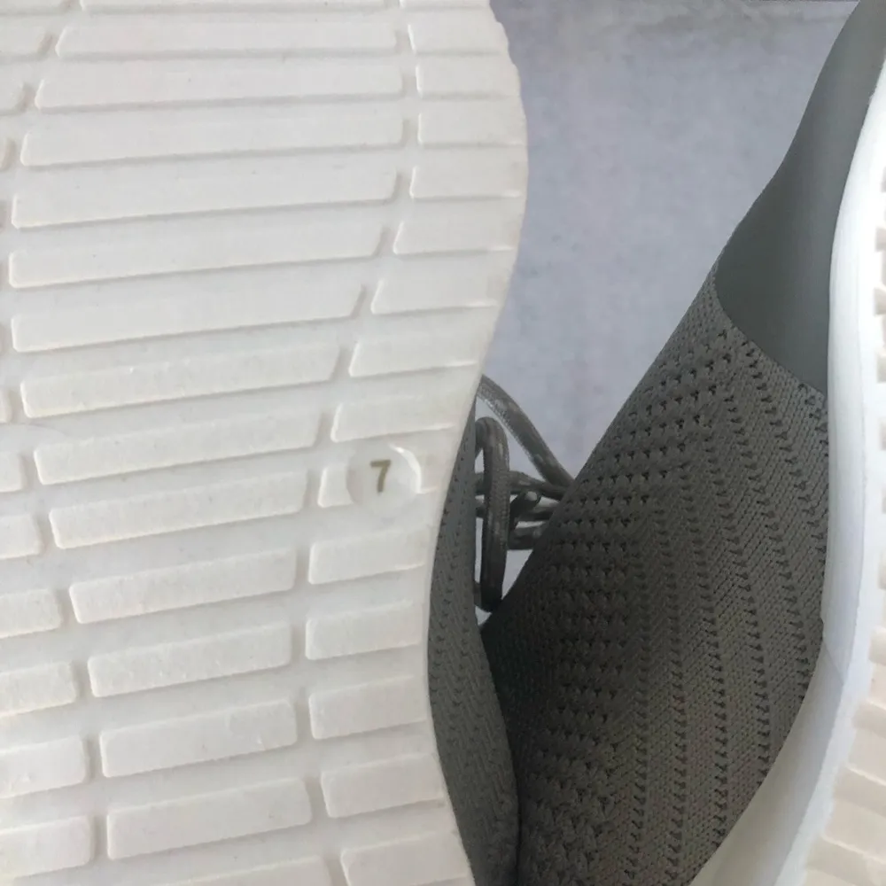 J/Slides Urban Sport Grey Knit Opal Sneakers Size 7 NEW - Image 7