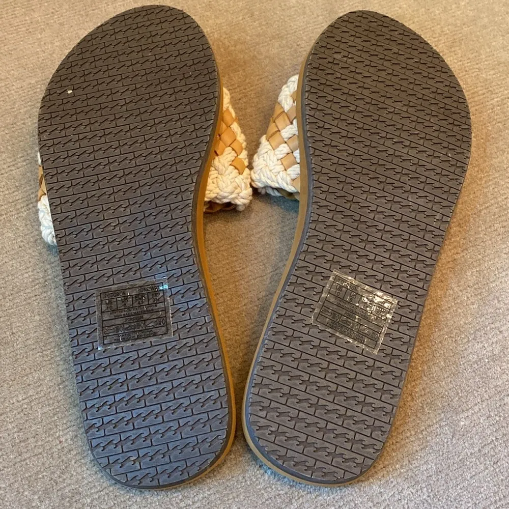 Billabong One Way Woven Flit flop Sandal Wide Strap Cream Tan Cool Wip Size 10 - Image 6