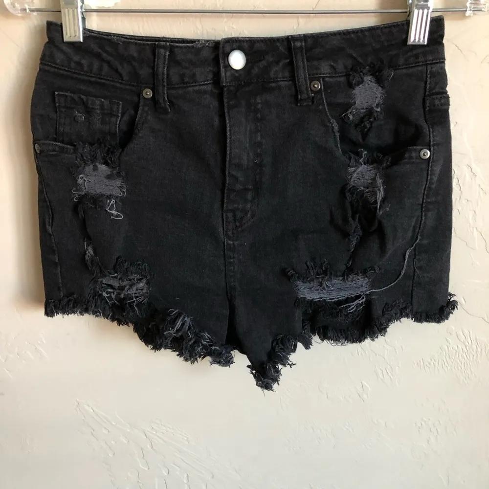 Tinsletown Black Distressed High Waist Shorts - Image 3