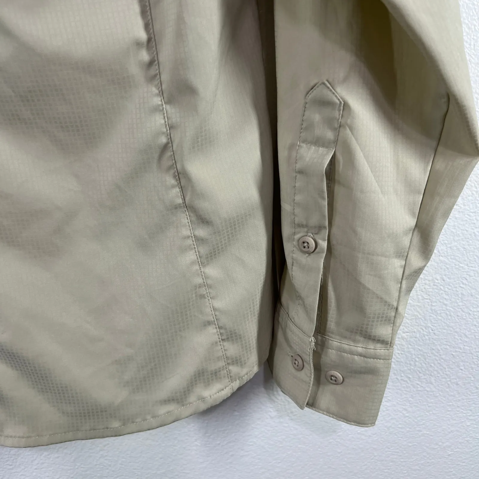Columbia PFG Women's Long Sleeve Fishing Shirt XL Beige Omni-Wick‎ Vented Button - Image 7
