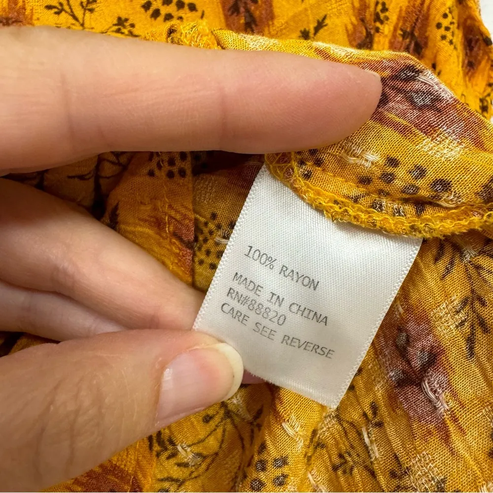 Haute Hippie Yellow Ditsy Floral Blouse Women’s S Flutter Sleeve Boho Girly Top - Image 4