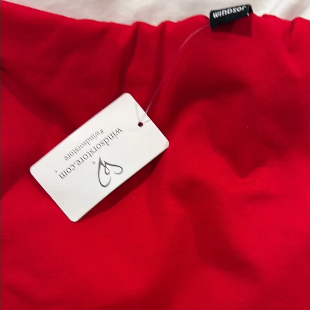 Red Women's Windsor Skort Size M NWT - Image 5