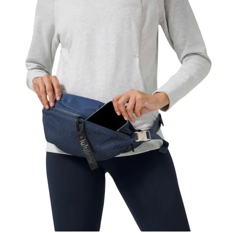 LULULEMON All Hours Belt Fanny Pack Crossbody Bag Blue Mesh Fitness Travel NWOT - Image 3