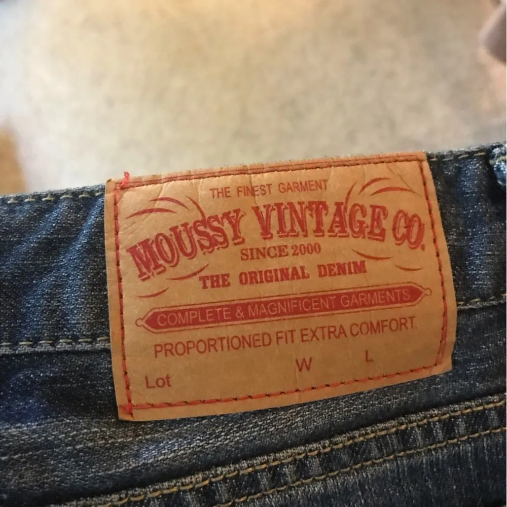 Moussy Vintage Co Distressed Jeans Dark Denim Raw Hem sz 26 Y2k year 2000 Blue - Image 9