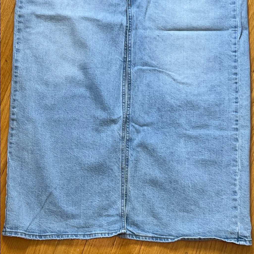 Universal Thread MIDI Front slit denim jean skirt - Image 3