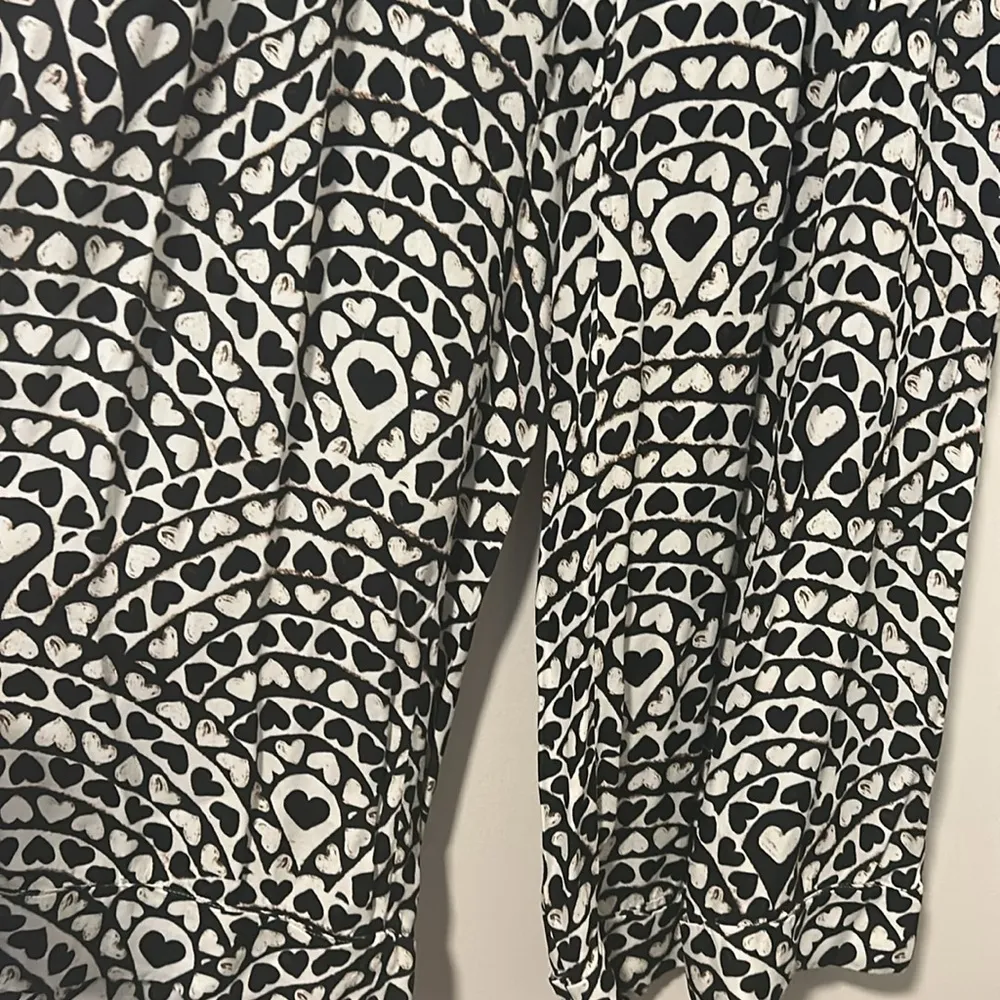 Farm Rio Anthropologie Heart Pleated Wide Leg Pants Size Large - Image 4